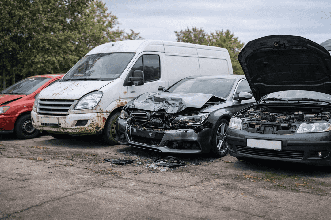 Welche Fahrzeuge ? die Autoverwertung in Arnsberg übernimmt – Teileträger bis Motorschaden